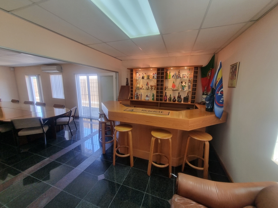To Let commercial Property for Rent in Marconi Beam Industria Western Cape